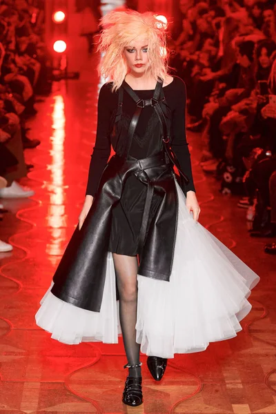 Look 1